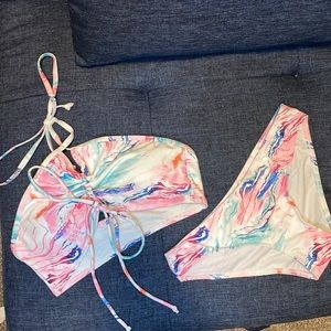 Bikini set 👙🌊 top worn once bottoms unworn